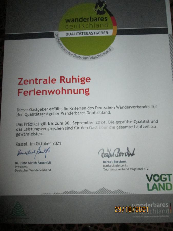 Zentrale-Ruhige Ferienwohnung Reichenbach im Vogtland Exteriör bild