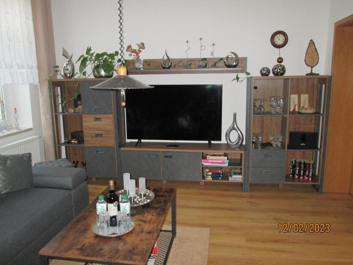 Zentrale-Ruhige Ferienwohnung Reichenbach im Vogtland Exteriör bild