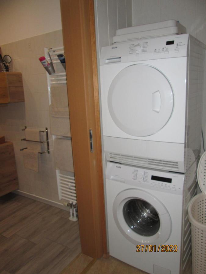 Zentrale-Ruhige Ferienwohnung Reichenbach im Vogtland Exteriör bild